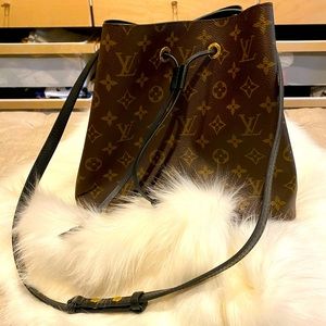 Louis Vuitton NeoNoe Drawstring Shoulder Bag.